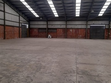 Arriendo Mensual / Bodega / Colina