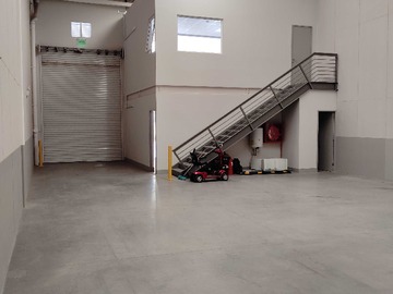 Arriendo Mensual / Bodega / Huechuraba