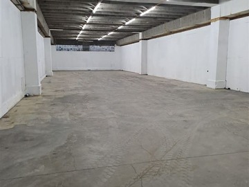 Arriendo Mensual / Bodega / San Joaquín