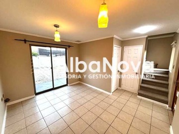 Arriendo Mensual / Casa / Angol