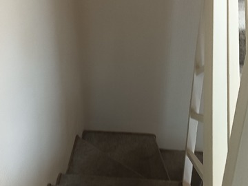 Bajas adel segundo piso al primer piso