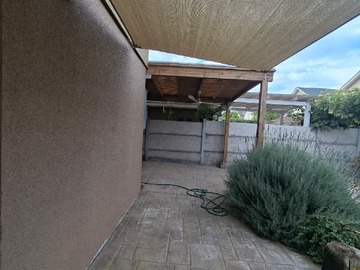 Terraza y patio trasero