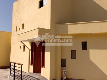 Arriendo Mensual / Casa / Buin