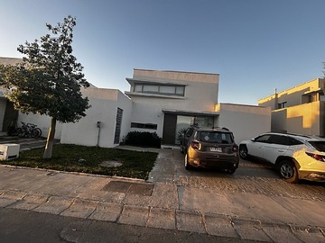 Arriendo Mensual / Casa / Buin