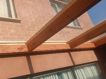 Cobertizo con tragaluz vidrio laminado blindex