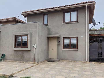 Arriendo Mensual / Casa / Buin