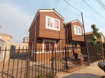 Arriendo Mensual / Casa / Buin