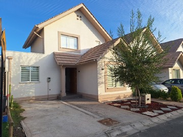Arriendo Mensual / Casa / Buin