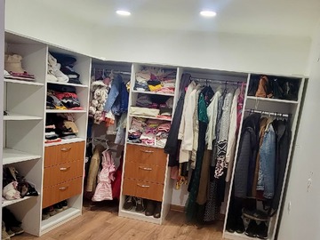 Walk-in closet