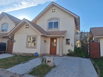 Arriendo Mensual / Casa / Buin
