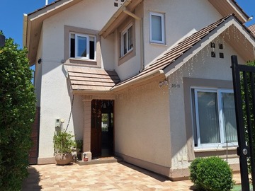 Arriendo Mensual / Casa / Buin