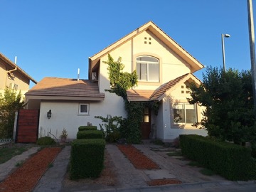 Arriendo Mensual / Casa / Buin