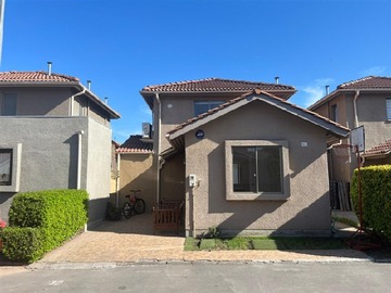 Arriendo Mensual / Casa / Buin