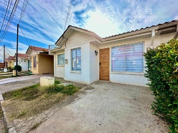 Arriendo Mensual / Casa / Calle Larga