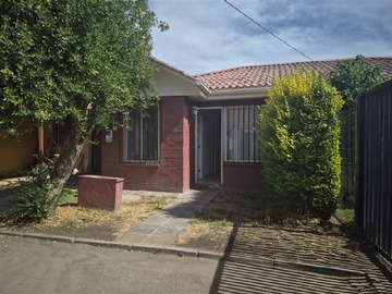 Arriendo Mensual / Casa / Calle Larga