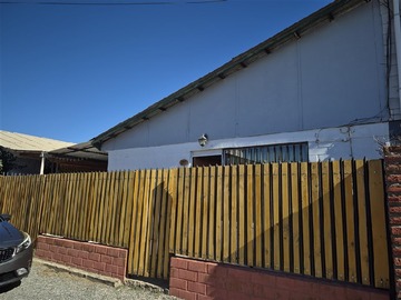 Arriendo Mensual / Casa / Calle Larga