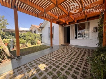 Arriendo Mensual / Casa / Calle Larga