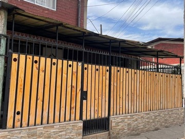 Arriendo Mensual / Casa / Cerro Navia