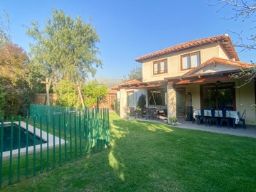 Arriendo Mensual / Casa / Colina
