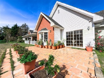 Arriendo Mensual / Casa / Colina