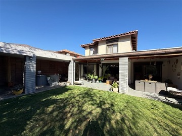 Arriendo Mensual / Casa / Colina