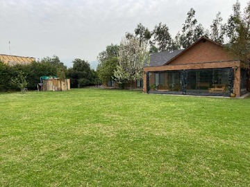 Arriendo Mensual / Casa / Colina