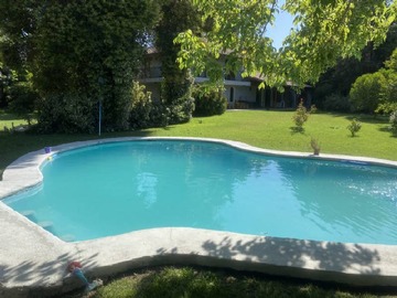 Arriendo Mensual / Casa / Colina