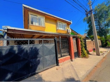 Arriendo Mensual / Casa / Colina