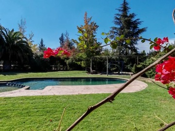 Arriendo Mensual / Casa / Colina