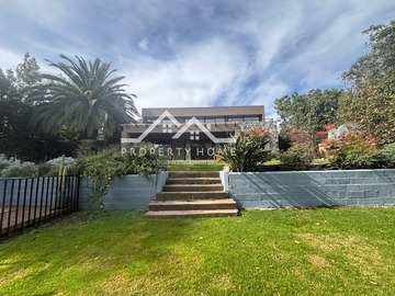 Arriendo Mensual / Casa / Colina