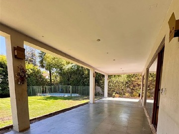 Arriendo Mensual / Casa / Colina