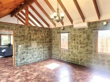 Arriendo Mensual / Casa / Colina