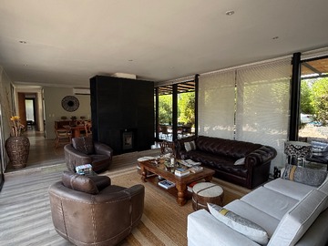 Arriendo Mensual / Casa / Colina