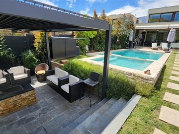 Arriendo Mensual / Casa / Colina