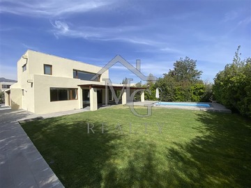 Arriendo Mensual / Casa / Colina