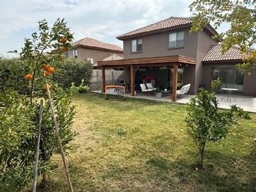 Arriendo Mensual / Casa / Colina