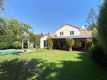 Arriendo Mensual / Casa / Colina