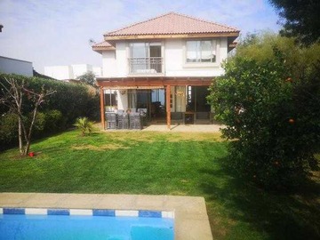 Arriendo Mensual / Casa / Colina