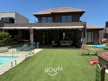 Arriendo Mensual / Casa / Colina