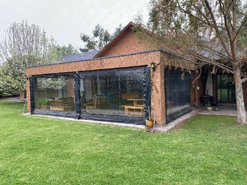 Arriendo Mensual / Casa / Colina