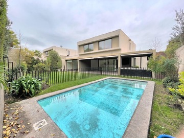 Arriendo Mensual / Casa / Colina