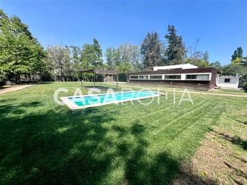 Arriendo Mensual / Casa / Colina