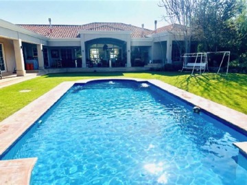 Arriendo Mensual / Casa / Colina