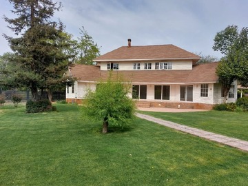 Arriendo Mensual / Casa / Colina