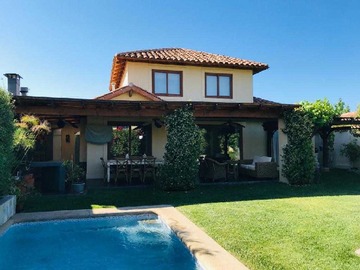 Arriendo Mensual / Casa / Colina