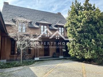 Arriendo Mensual / Casa / Colina