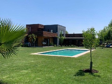 Arriendo Mensual / Casa / Colina