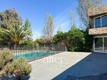 Arriendo Mensual / Casa / Colina