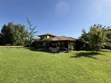 Arriendo Mensual / Casa / Colina