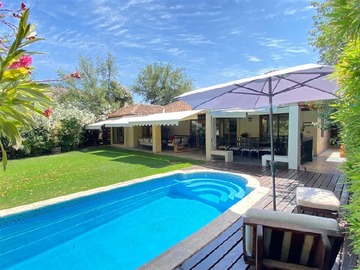 Arriendo Mensual / Casa / Colina